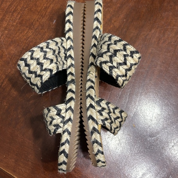 Lucky Brand Decime  Slip On Slide Sandals - Picture 4 of 10